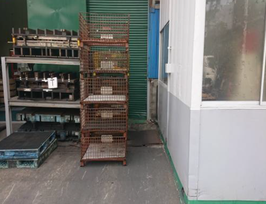 5S 整頓 パレット 台車 配置を見直し通路を確保 改善後 工場